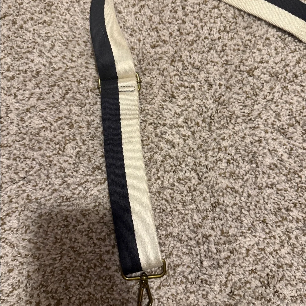 Black and White Adjustable Strap - Picture 2 of 4